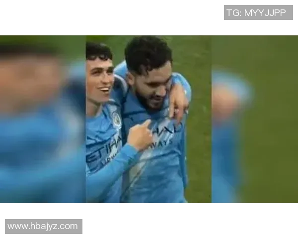 足球星怀抱绿茵梦想奔跑向前展现激情与荣耀时刻